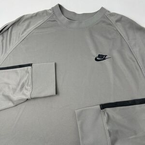Vintage Nike Crewneck Long Sleeve T Shirt Dri Fit Gray Large Two Tone Gray‎ Tag
